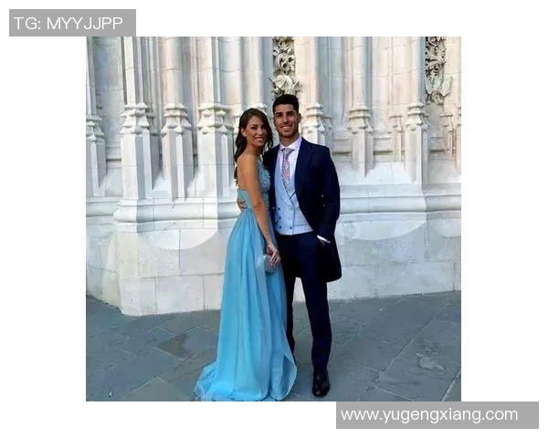 足球明星与女星携手共度人生的浪漫故事与甜蜜瞬间揭秘