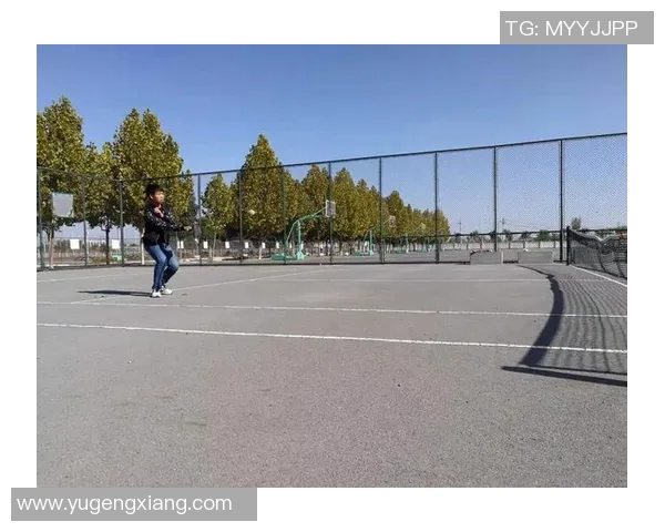 重庆网球队的拼搏历程与荣耀之路展现团结与奋斗精神 重庆网球队的拼搏历程与荣耀之路展现团结与奋斗精神