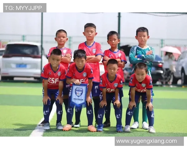 成都足球队荣登全国足球灵活性排行榜第七名展现出色团队实力与潜力 成都足球队荣登全国足球灵活性排行榜第七名展现出色团队实力与潜力