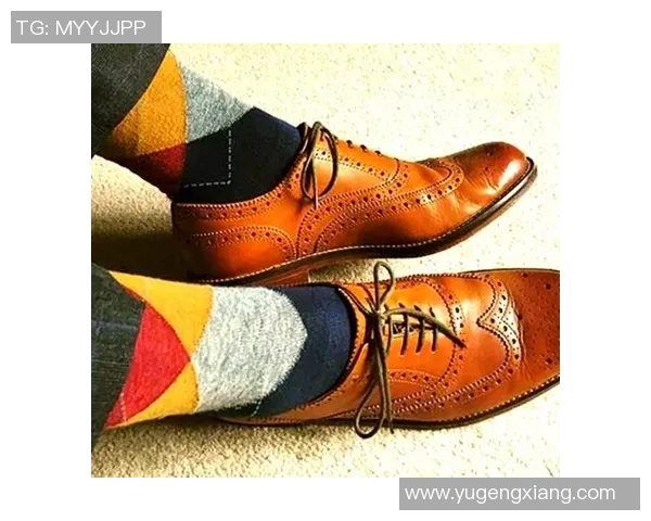 足球明星选择袜子的最佳品牌与款式解析助你提升球场表现 足球明星选择袜子的最佳品牌与款式解析助你提升球场表现