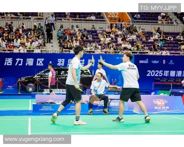 广州羽毛球队在全国羽毛球状态排行榜中荣登第七名展现出强劲实力与潜力 广州羽毛球队在全国羽毛球状态排行榜中荣登第七名展现出强劲实力与潜力